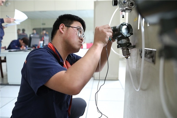 聚酯仪表操作技术较量